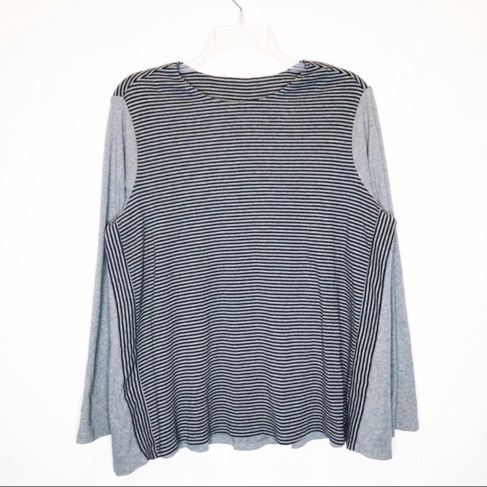 🎉HP🎉J. JILL Perfect Puma Top - Picture 6 of 8